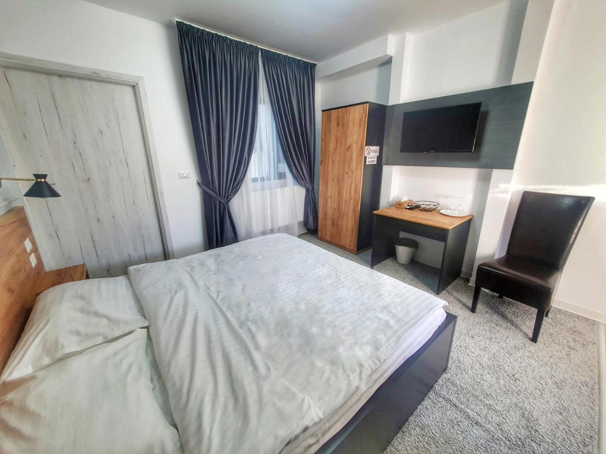 Vily Luxury Rooms Focşani Екстериор снимка