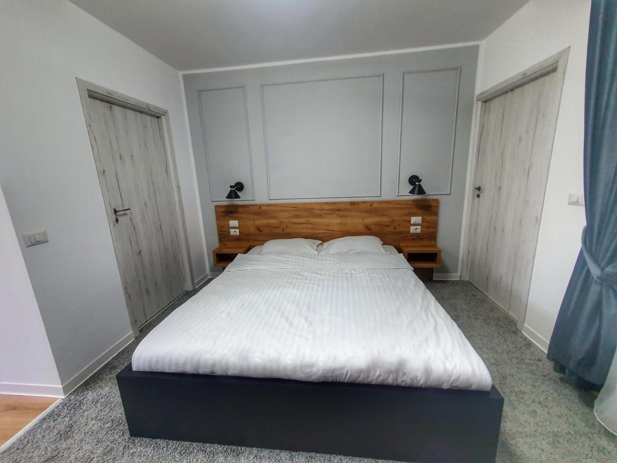Vily Luxury Rooms Focşani Екстериор снимка