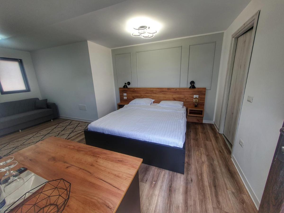 Vily Luxury Rooms Focşani Екстериор снимка