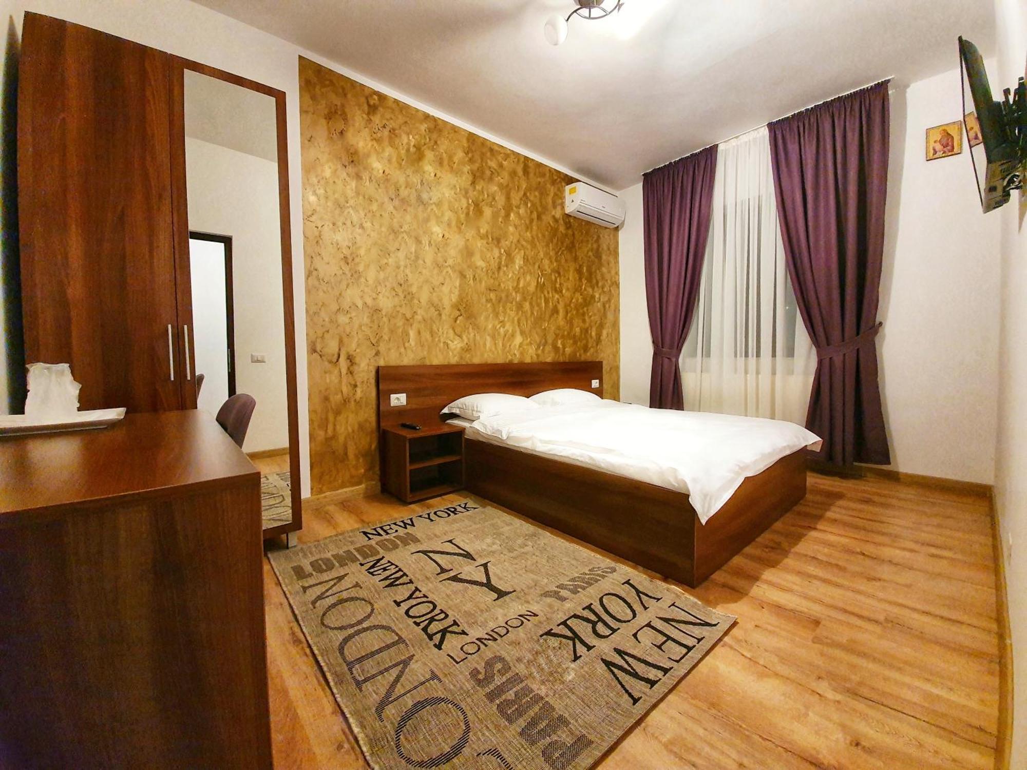 Vily Luxury Rooms Focşani Екстериор снимка